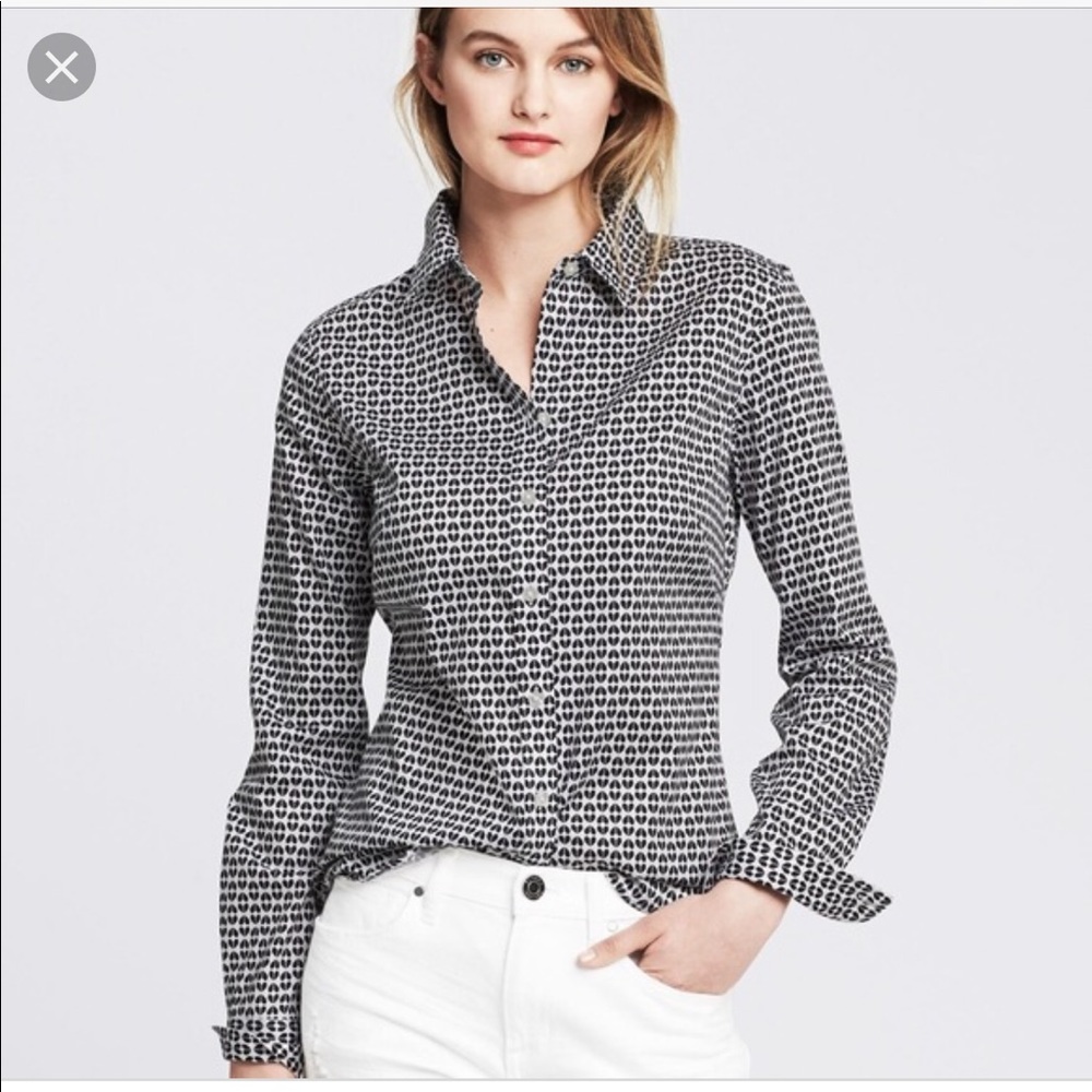 Banana Republic Non Iron Heart Print Button Down